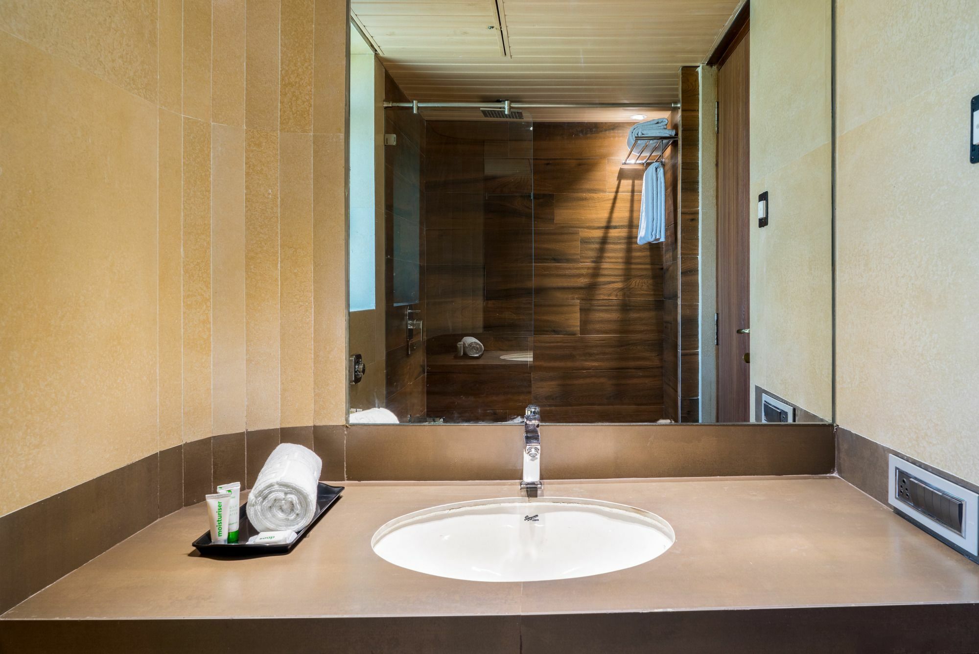 Treebo Olive Nest Hotel Mumbai Exterior photo